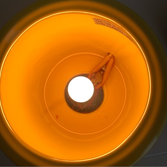 Scentsy University Of Oregon Ducks NCAA Full Size Wax Warmer Yellow Green READ - Picture 6 of 13